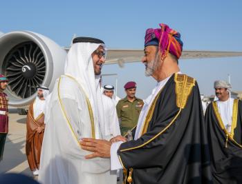 سلطان عمان يزور الإمارات الاثنين