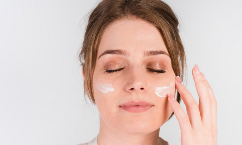 أخطاء تسبب جفاف بشرتك في رمضان 