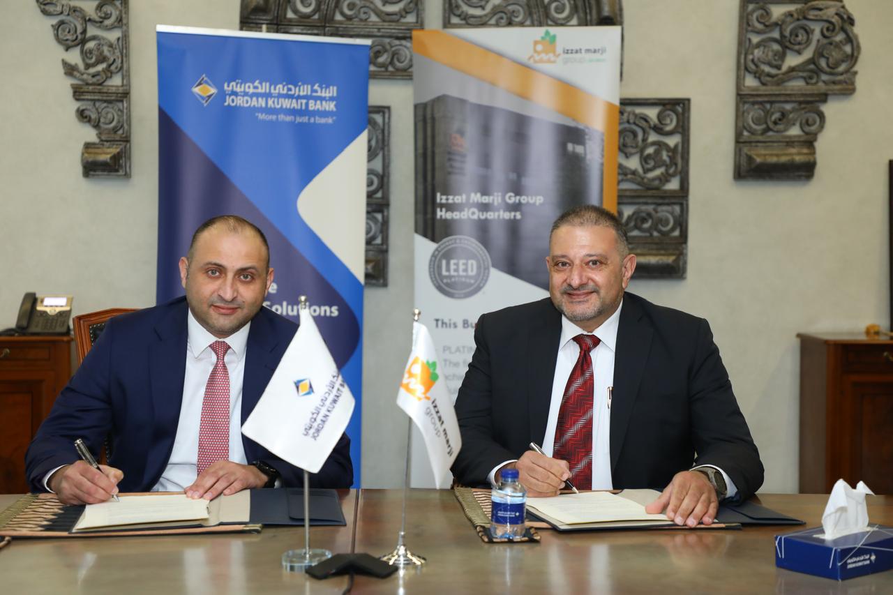 اتفاقية تمويل مشاريع الطاقة المتجددة بين البنك الأردني الكويتي ومجموعة عزت مرجي
