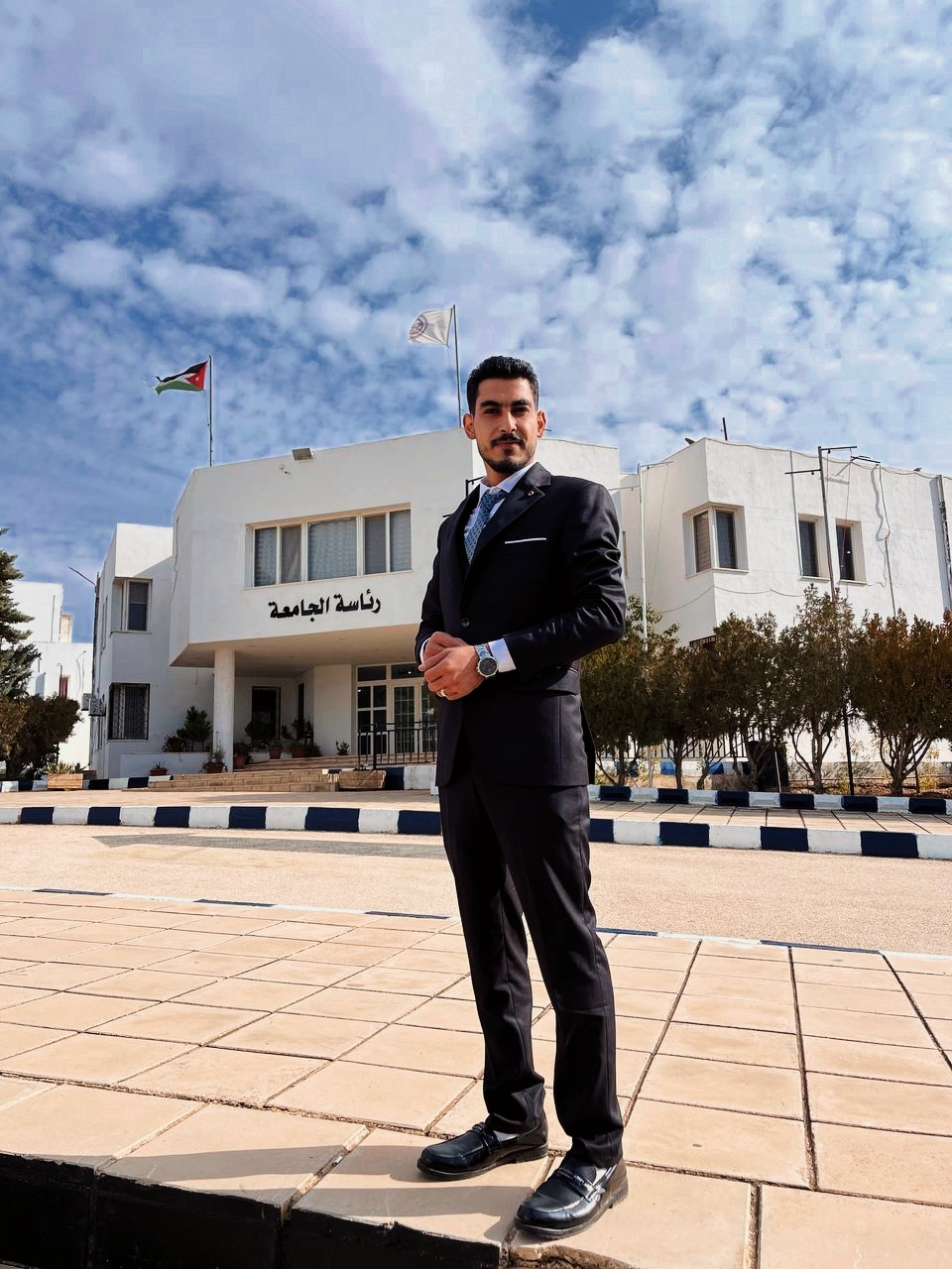 محمد إسماعيل الشحمه  .. مبارك التخرج 