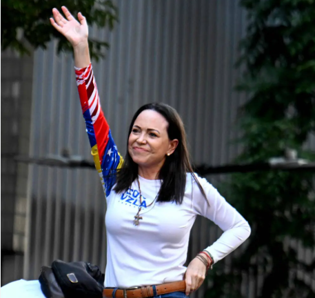 زعيمة المعارضة الفنزويلية: سأعود في أقرب وقت 