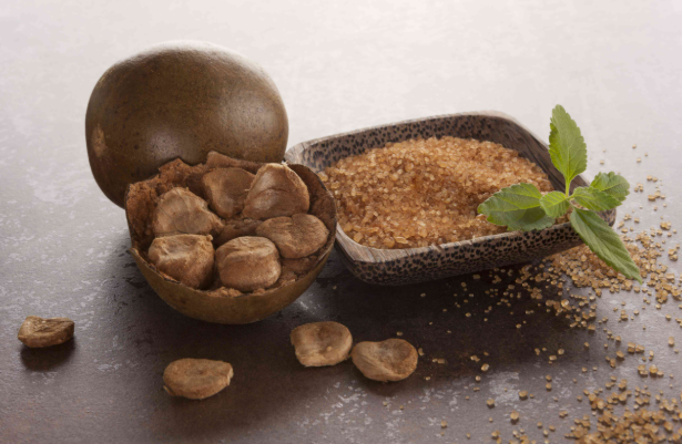 بديل السكر الطبيعي ..  تعرف على فوائد «المونك فروت»