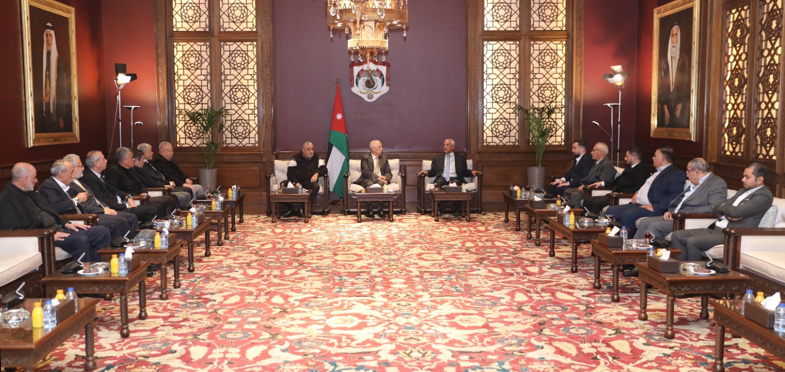 العيسوي يلتقي فعاليات شبابية ورياضية