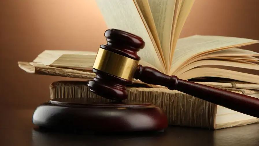 هل يجوز تفسير الإعفاء الضريبي بإضافة شرط لم يرد في النص التشريعي؟