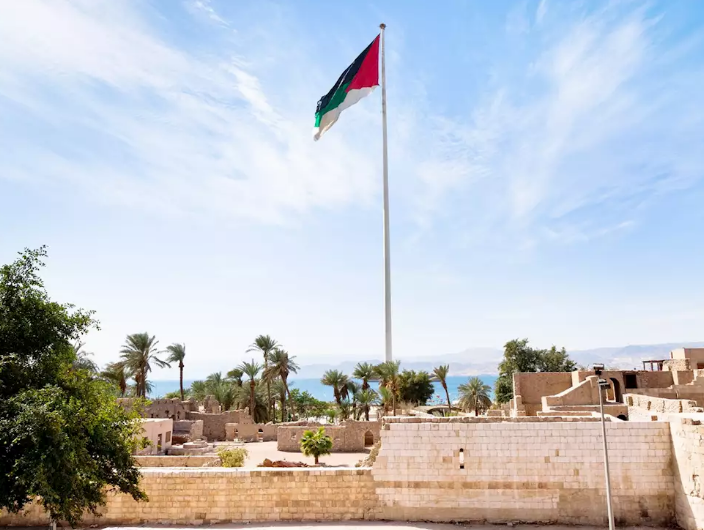  سفراء يطلعون على عدد من التجارب السياحية في وادي رم