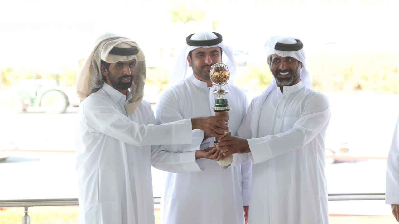 انطلاقة قوية لمهرجان ولي عهد دبي للهجن في نسخته التاسعة