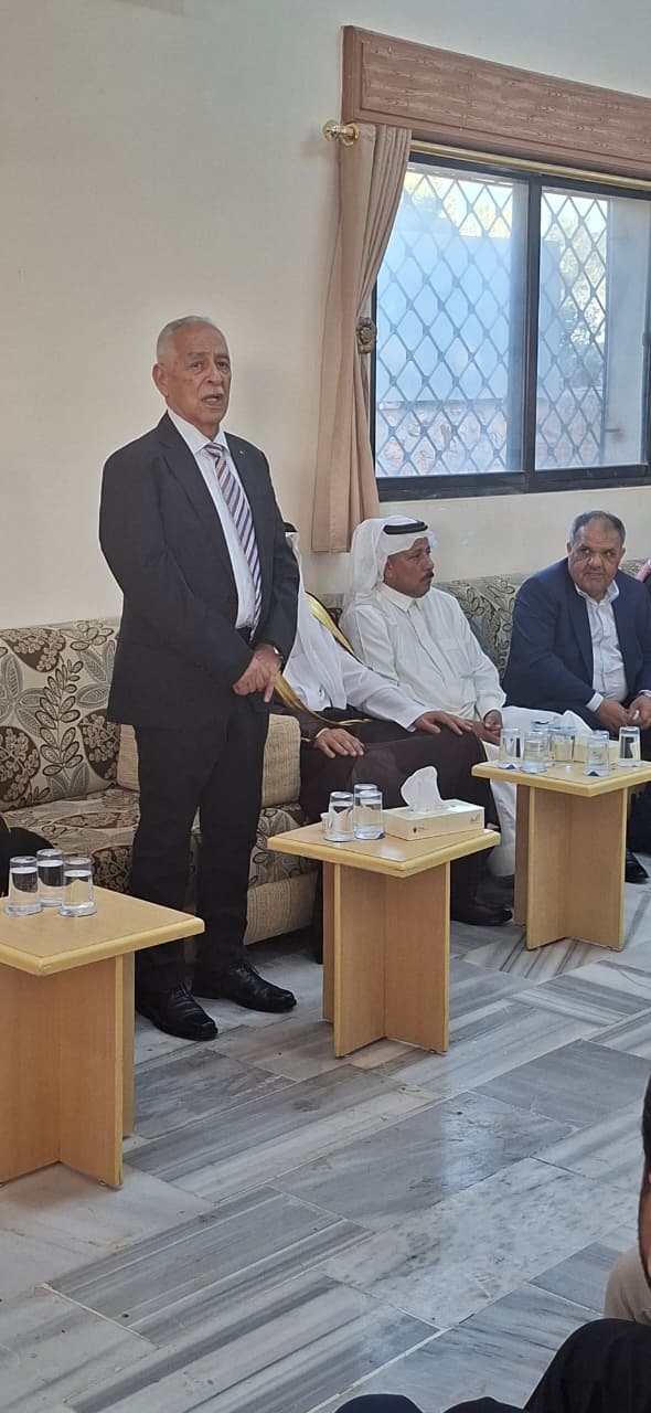 مندوبا عن الملك وولي العهد ..  العيسوي يعزي عشيرة الرحامنة