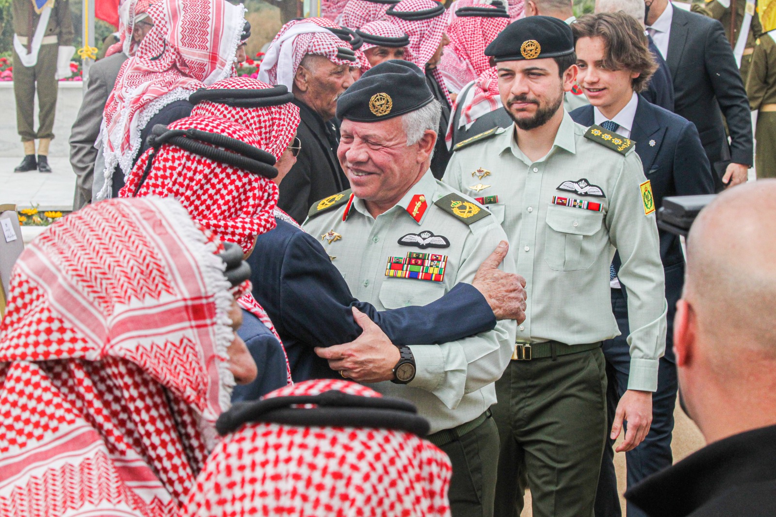 الملك يتلقى برقيات تهنئة بعيد ميلاده الرابع والستين 