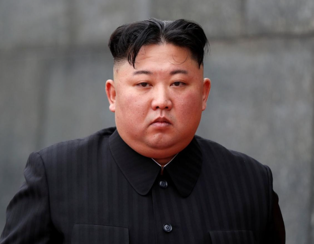 زعيم كوريا الشمالية يشرف على تجارب أسلحة متطورة  للقتال المباشر