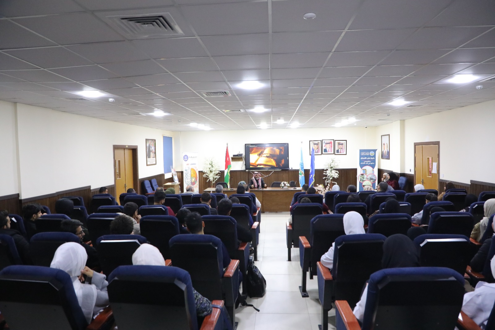 كلية طب الأسنان في جامعة الزرقاء تنظم مسابقة القرآن الكريم لنرتقي بالروح كما نرتقي بالعلم