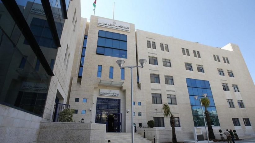 توقيف مدير وموظفين في الأمانة باعوا لوحة قيمتها مليون دينار