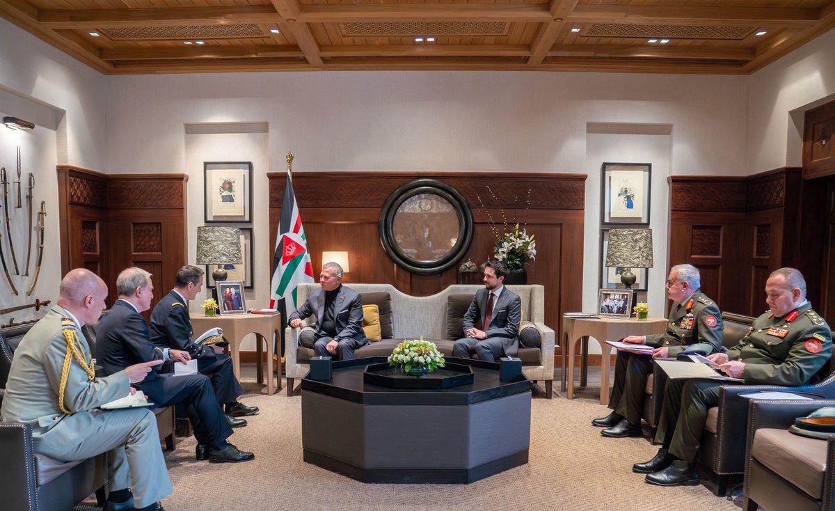 الملك يستقبل رئيس أركان الجيش الفرنسي