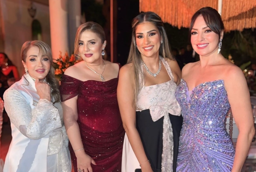 أبو العروسة ..  عمرو محمود ياسين يحتفل بخطوبة ابنته بحضور نجوم الفن