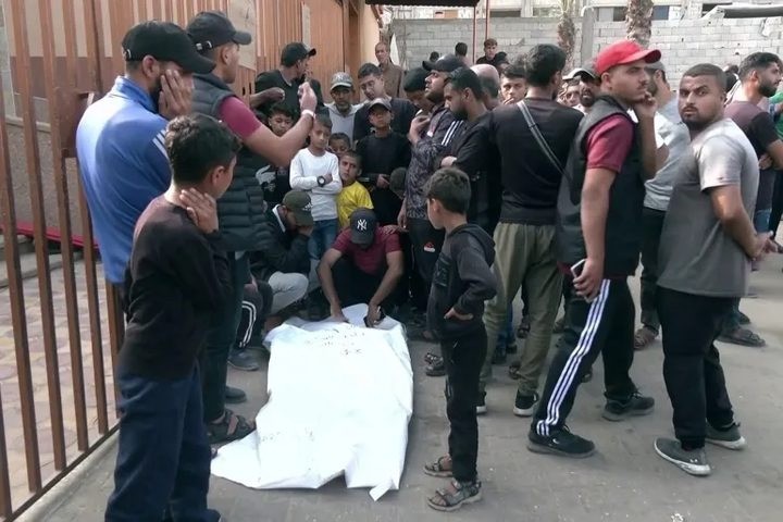 شهيد ومصابون بقصف الاحتلال غرب خان يونس