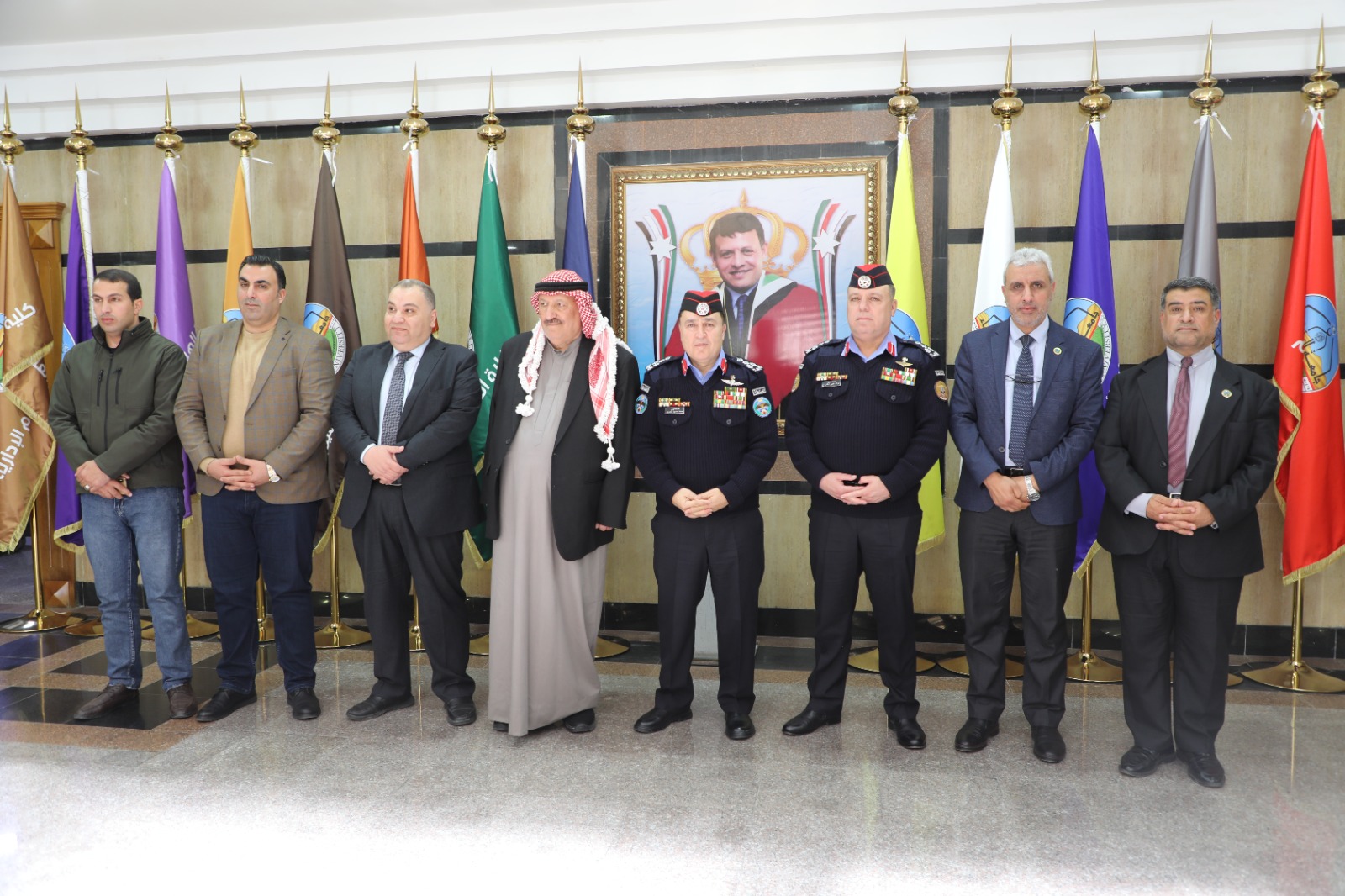 جامعة الزرقاء تعقد محاضرة حول دور الشباب في تحقيق الأمن الوطني وتعزيز سيادة القانون