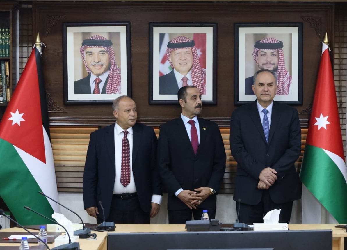 ٤٩ محامياً يؤدون اليمين القانونية أمام وزير العدل