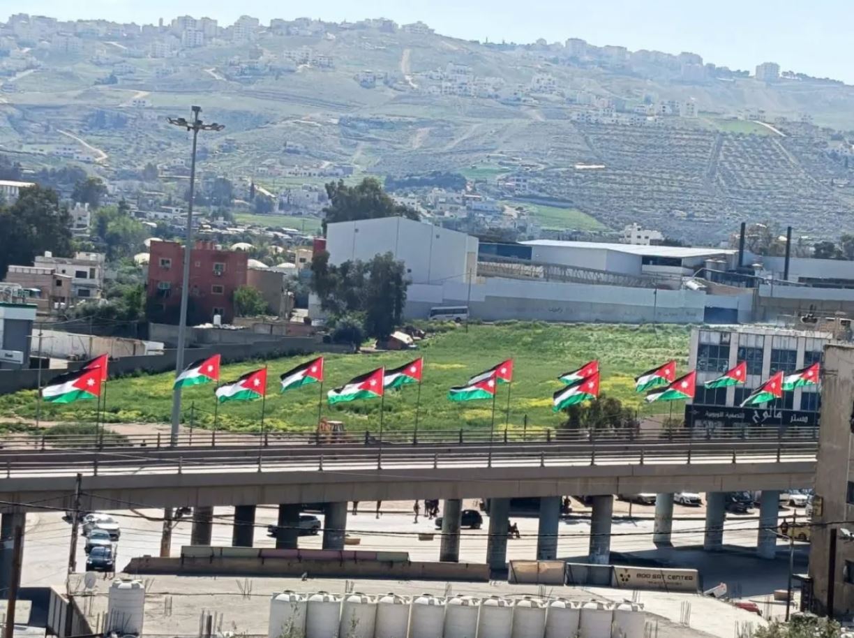 إغلاق الجسر العلوي في عين الباشا طريق عمّان - جرش الليلة