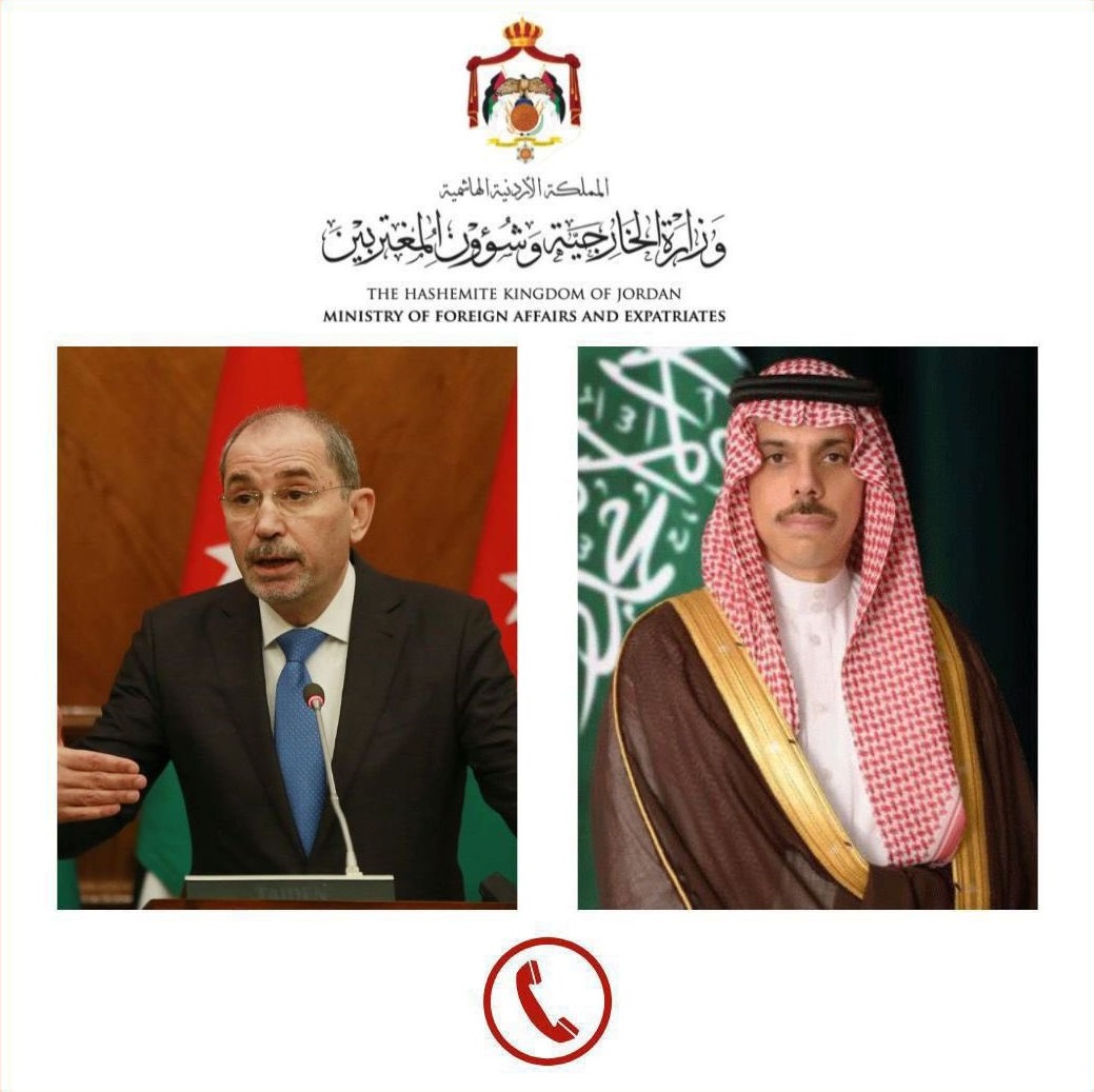 وزير الخارجية يبحث مع نظيره السعودي التطورات في المنطقة