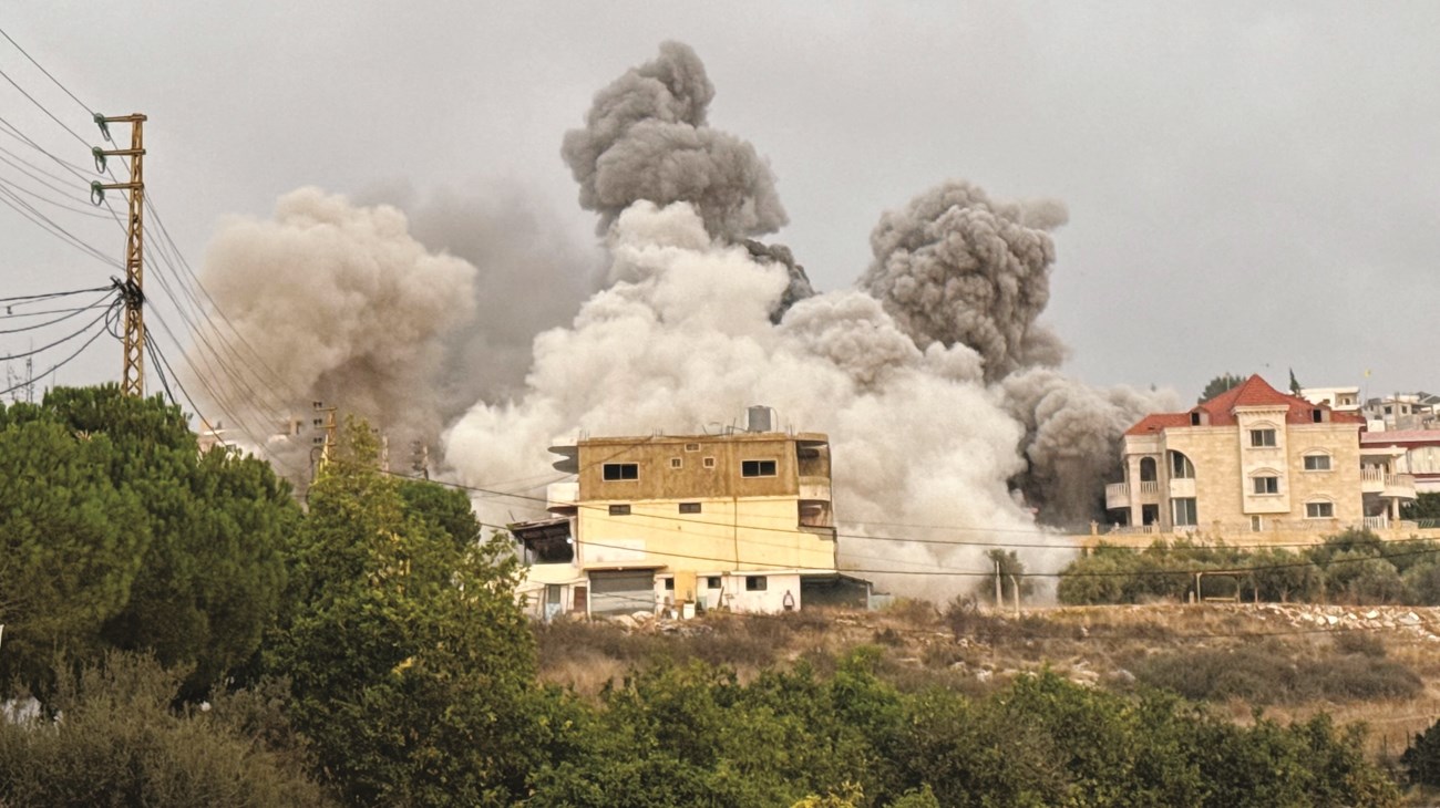 غارات إسرائيلية عنيفة على جنوب لبنان صباح الجمعة