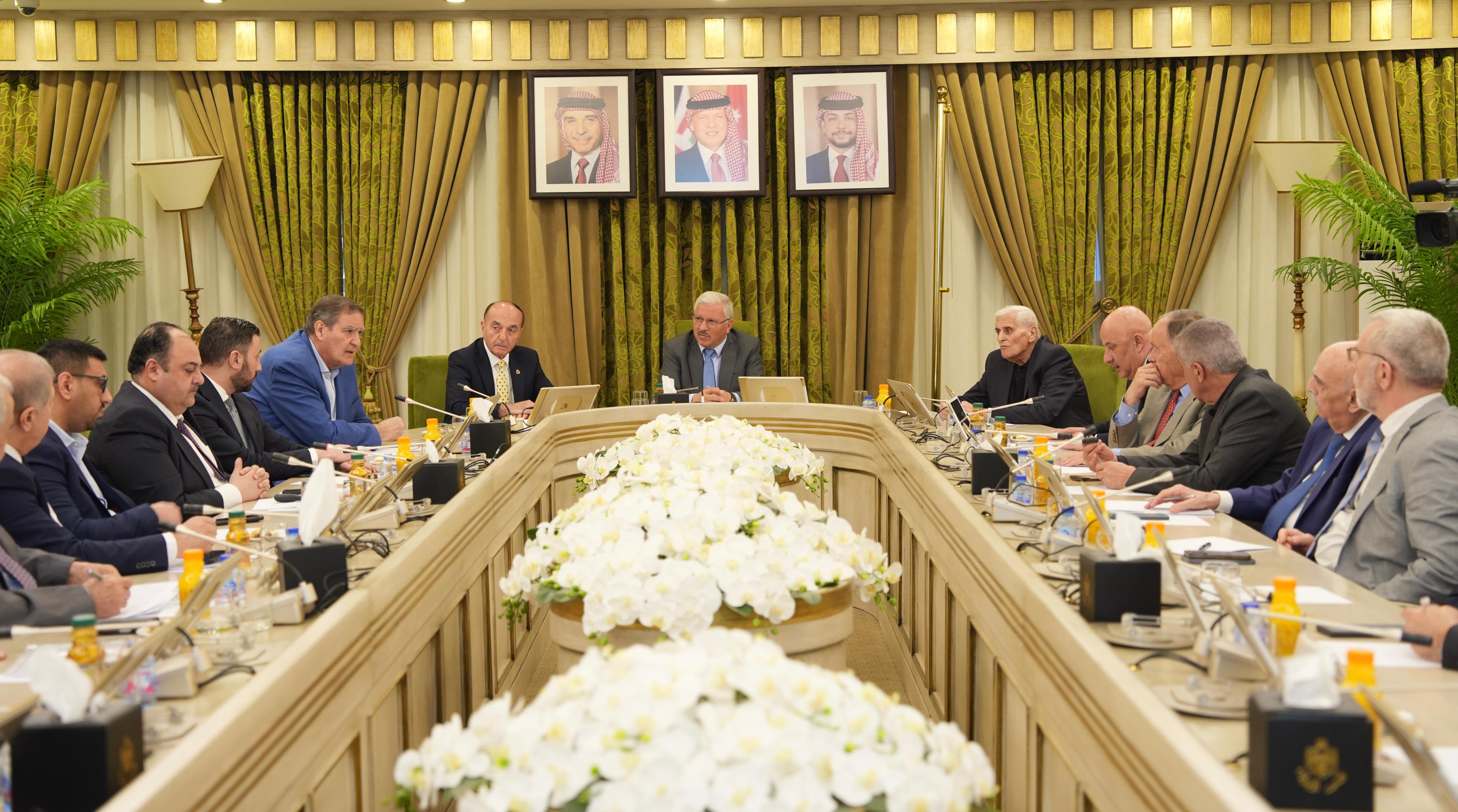 طاقة الاعيان تبحث مستجدات استراتيجية هيئة الطاقة الذرية