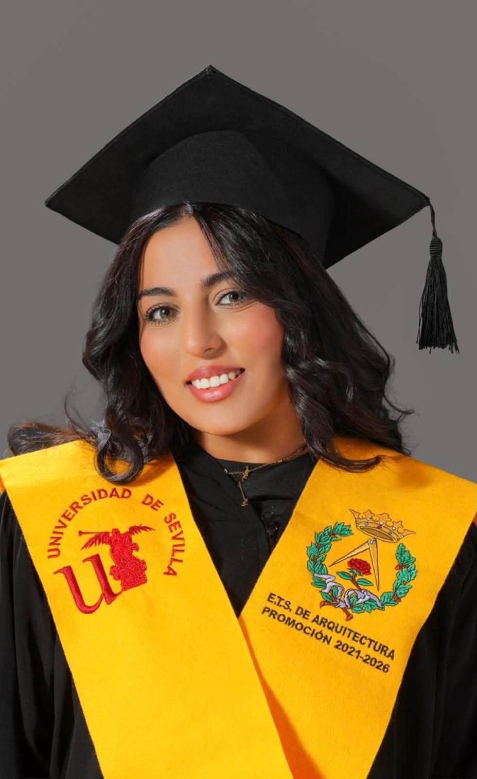 المهندسة ميرا رداد القلاب ..  مبارك التخرج