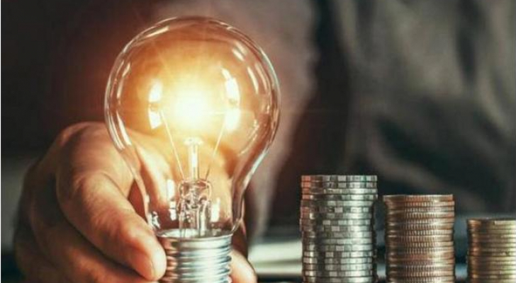 الخرابشة: فلس الريف يزوّد 131 منزلًا وموقعًا بالكهرباء خلال شهر