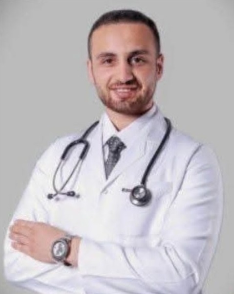 الدكتور عبادة جراح ابودية ..  مبارك التخرج