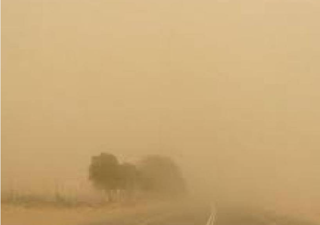 الأرصاد: تدنى الرؤية في طريق الشيدية بسبب عواصف غبارية 
