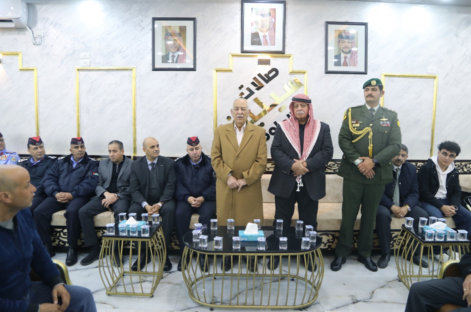 مندوبا عن الملك وولي العهد ..  العيسوي يعزي بشهداء مكافحة المخدرات