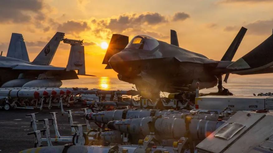 واشنطن وطهران تتسابقان للعثور على الطيار الأميركي المفقود