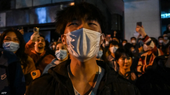 الصين تخفف قيود كورونا بعد احتجاجات قوية تطالب باستقالة شي