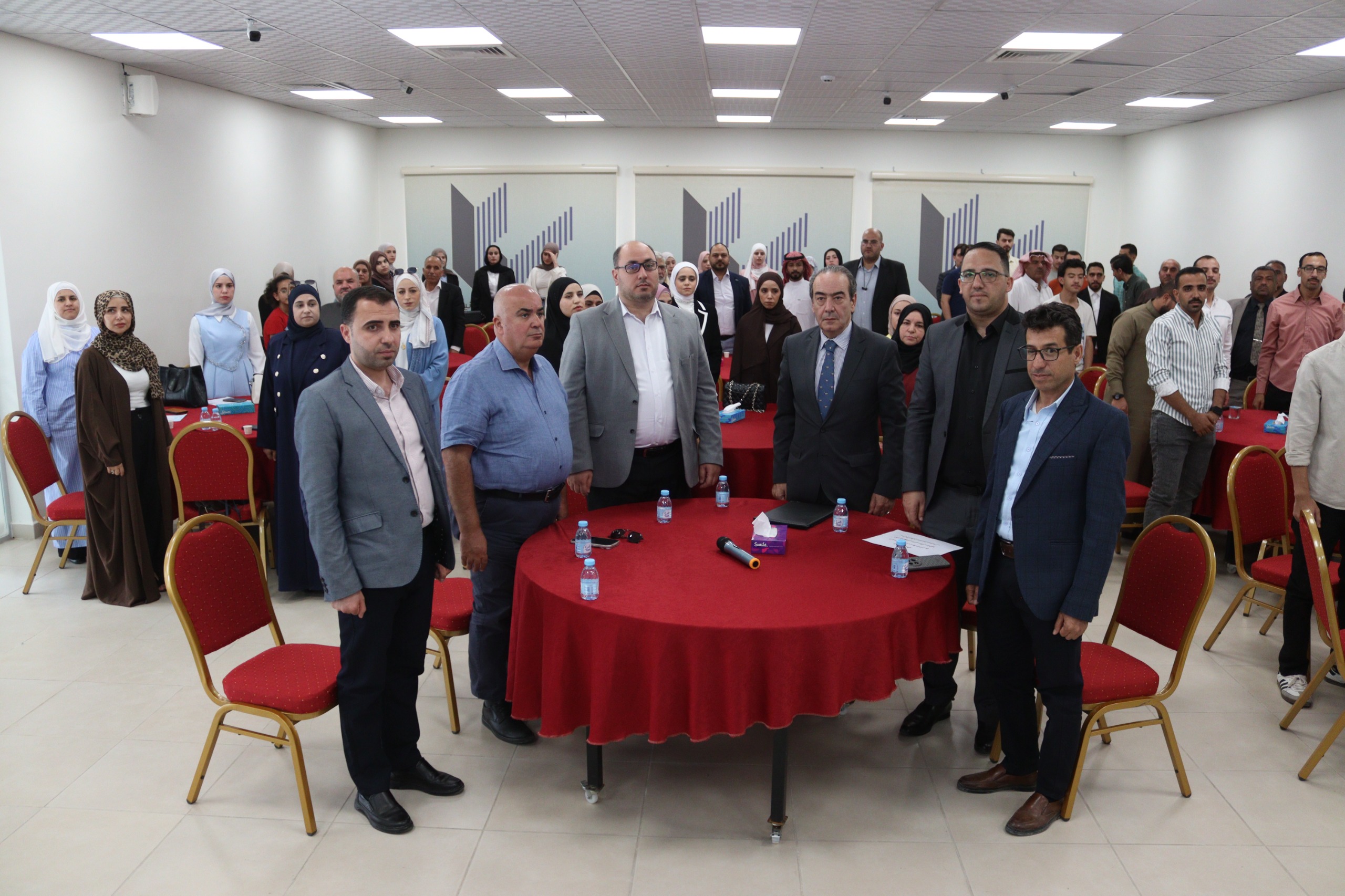 مهندسون جدد يؤدون القسم القانوني في معان