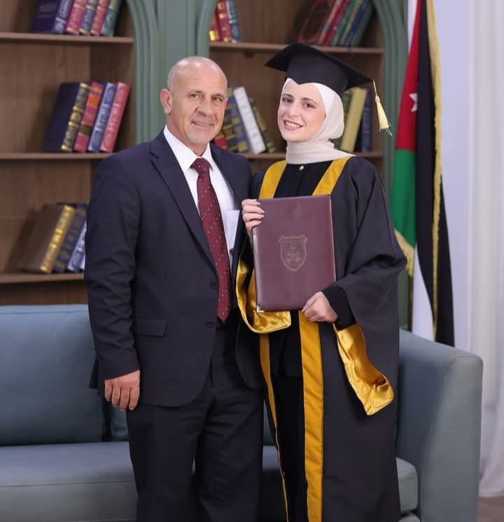 الدكتورة لميس ضرار أبو رمان  ..  مبارك التخرج 