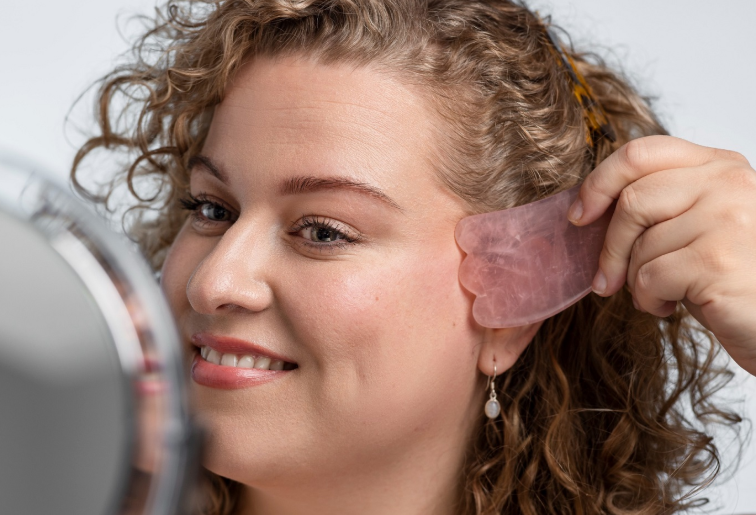 كيف تساعد شرائح السيليكون على علاج الندوب؟ دليلك للعناية بالبشرة بعد الجروح والجراحات