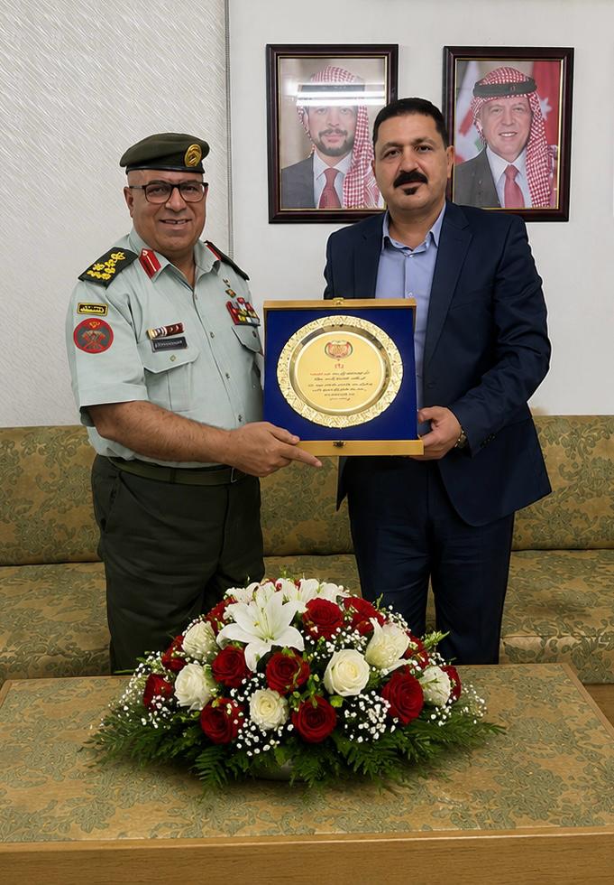 نادي الجالية الأردنية في عُمان يكرم الملحق العسكري الحوامدة