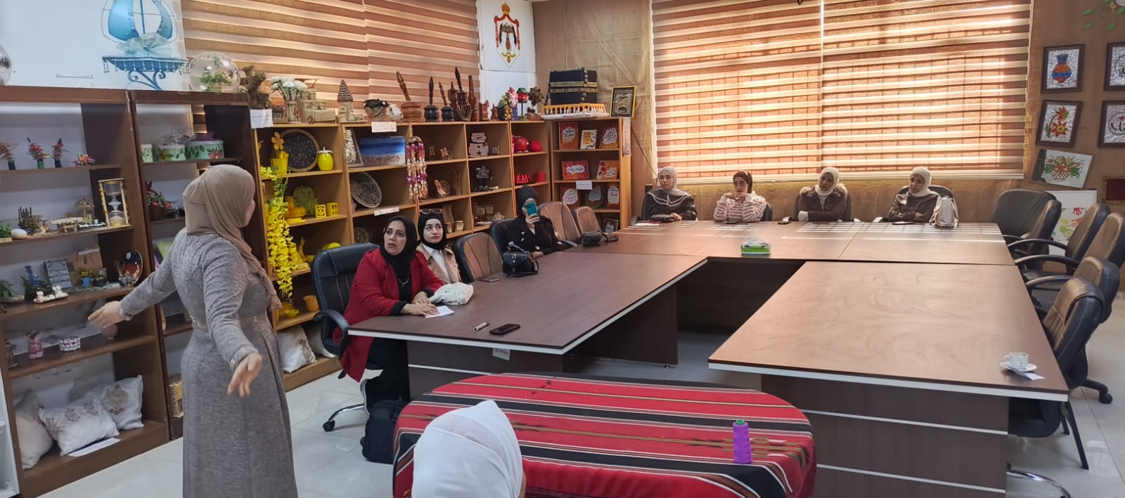 ورشات تدريبية وتوعوية في كفر الماء والوسطية