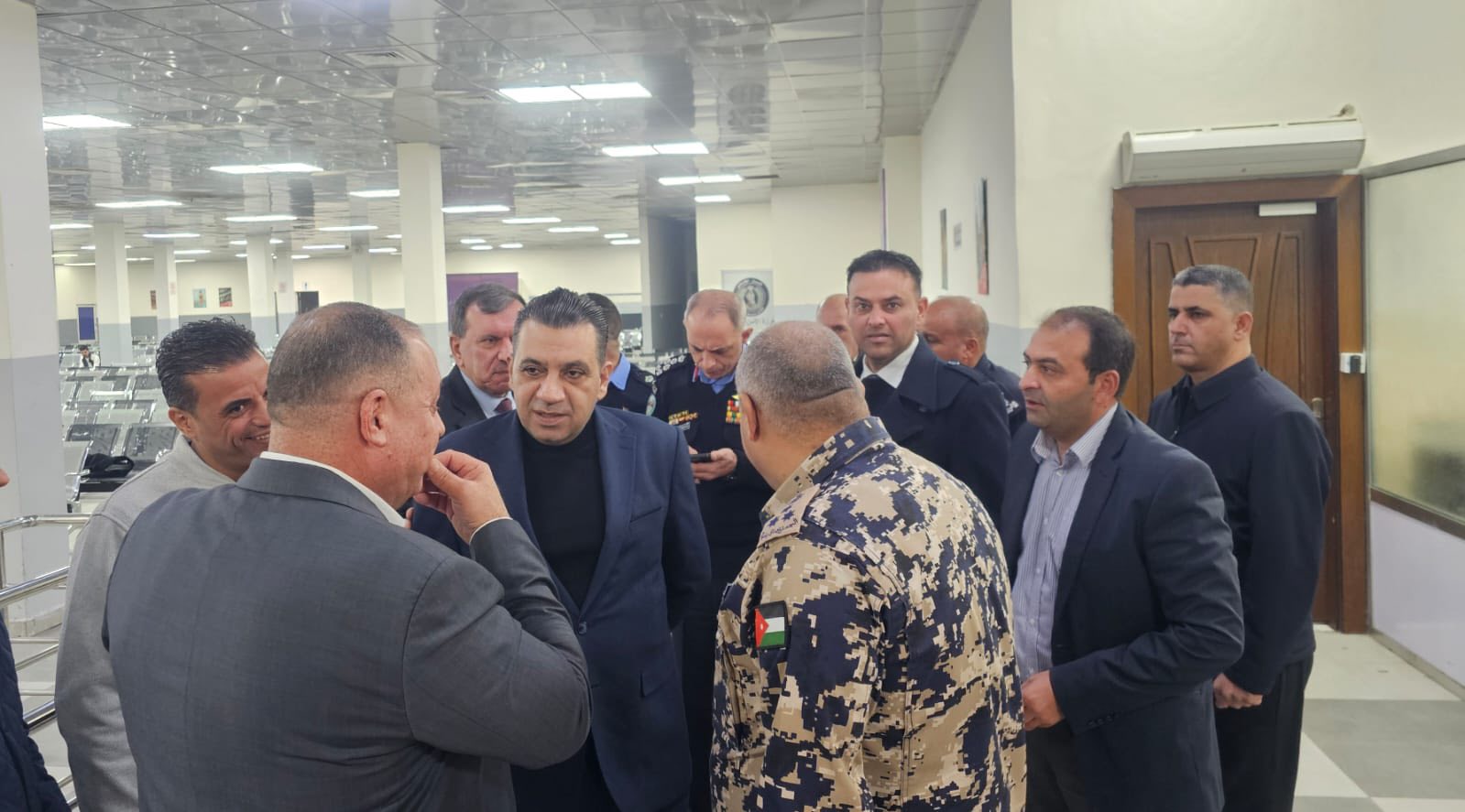  زيارة نيابية لجسر الملك حسين لمتابعة انسيابية حركة السفر