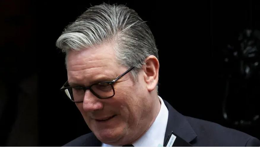 ستارمر يزور الخليج لبحث استمرار فتح مضيق هرمز