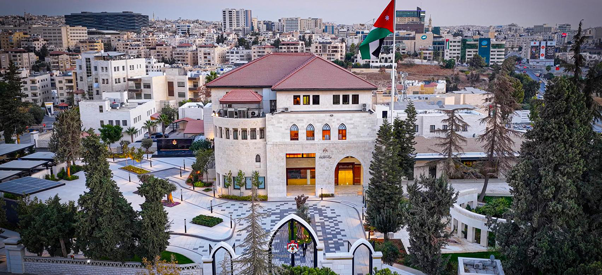 الحكومة تقدم تقريرًا للأعيان والنواب حول الأداء الاقتصادي 