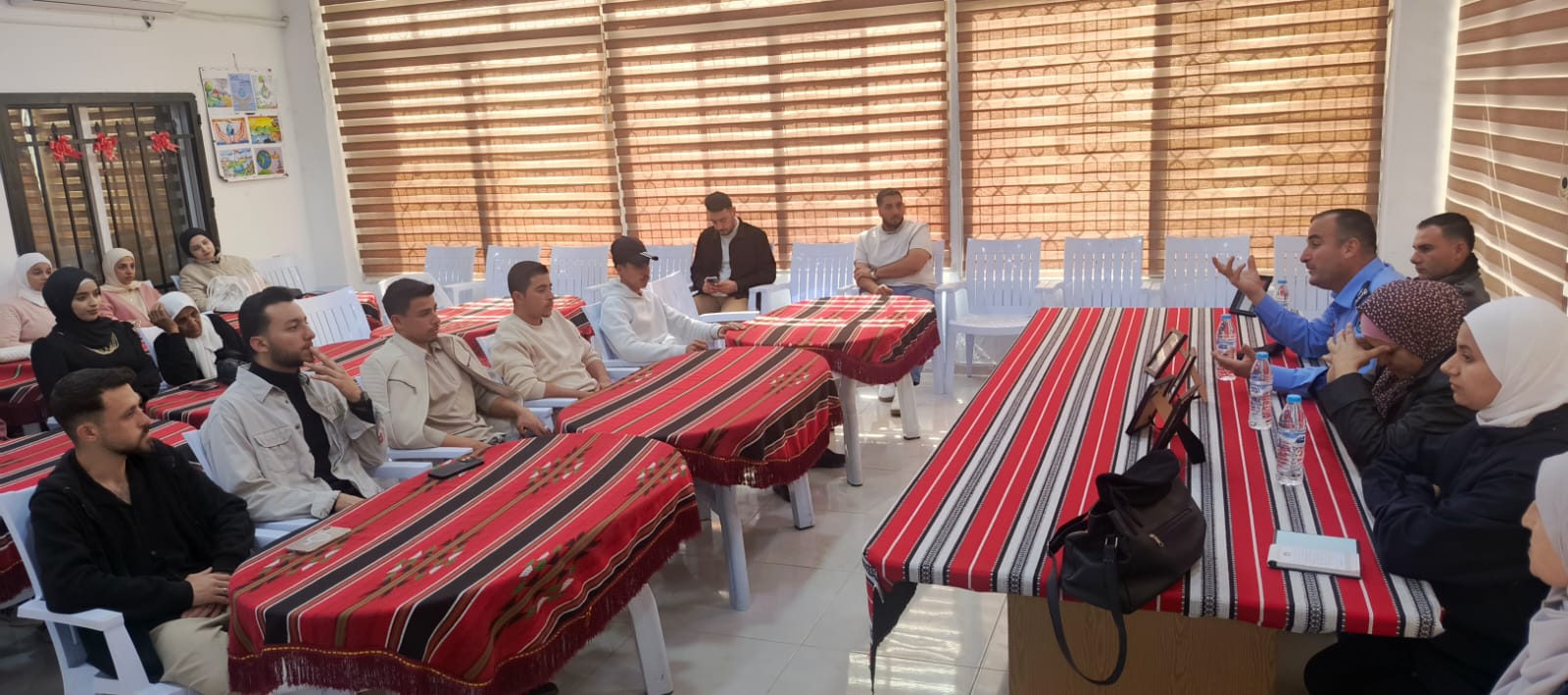 مركز شباب وشابات كفر الماء ينفّذ ورشة توعوية حول النظافة العامة.