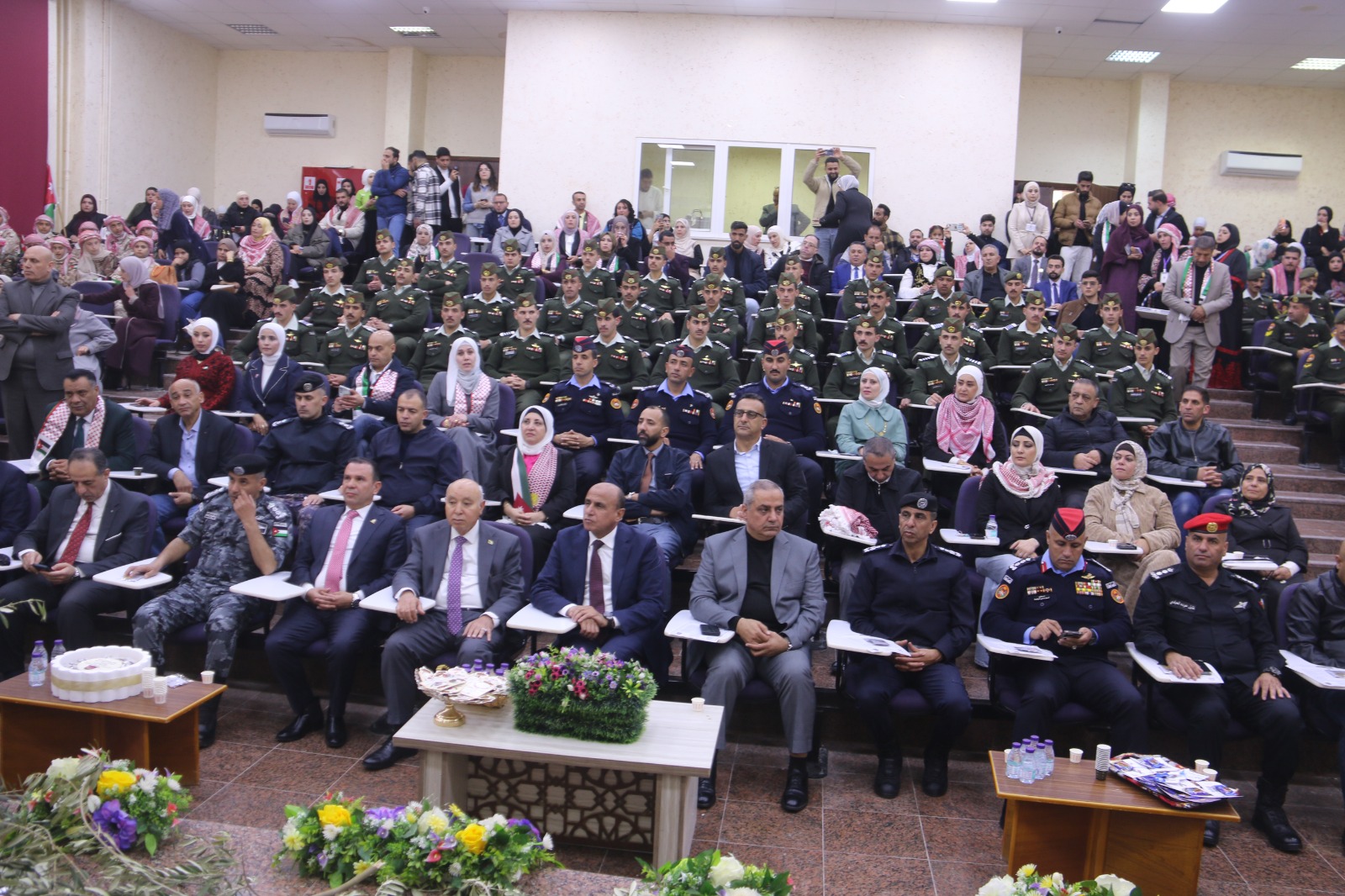 مؤتة تحتفي بذكرى الكرامة وتفتتح معرض الوسائل التعليمية برعاية محافظ الكرك