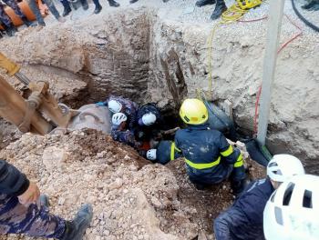 وفاة شخص وإصابة آخر بأعمال حفريات في إربد
