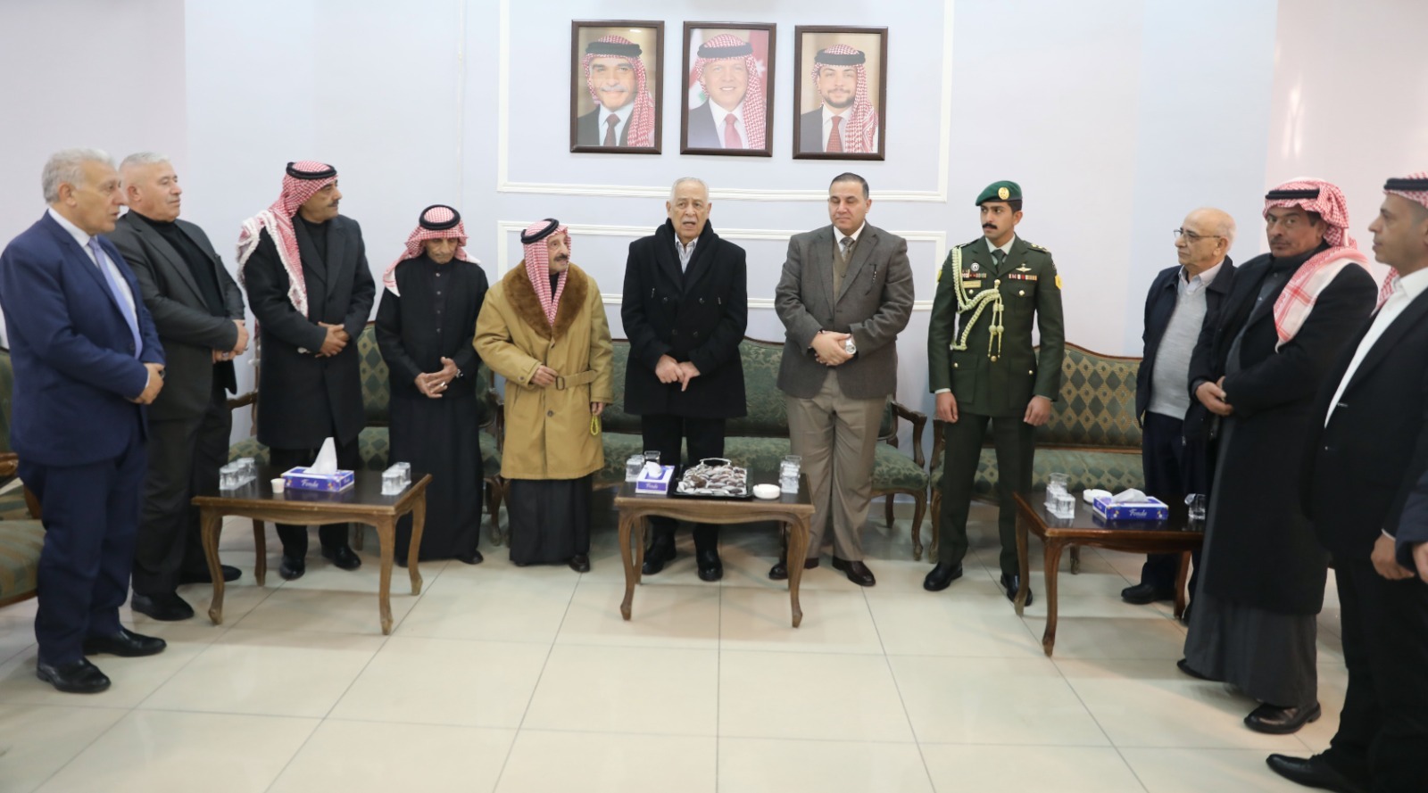 العيسوي يعزي بوفاة زوجة الوزير والعين السابق النجادات