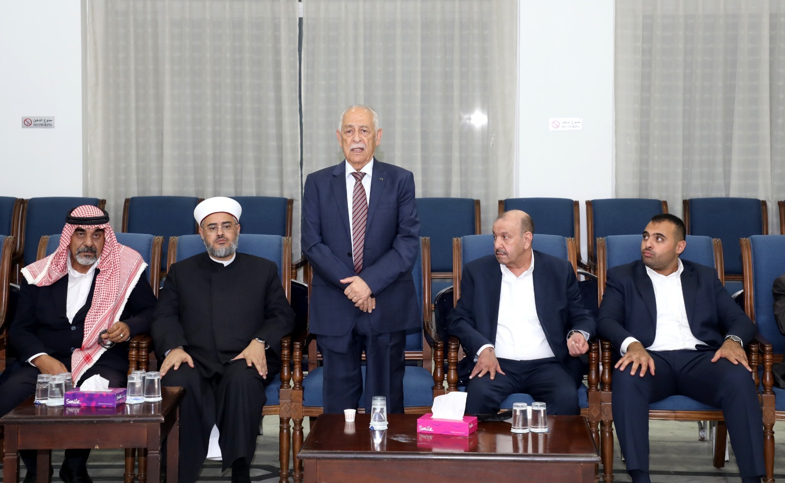مندوبا عن الملك وولي العهد ..  العيسوي يعزي بوفاة ضحيتي سيول مادبا وعشيرتي العواملة والزبيدي