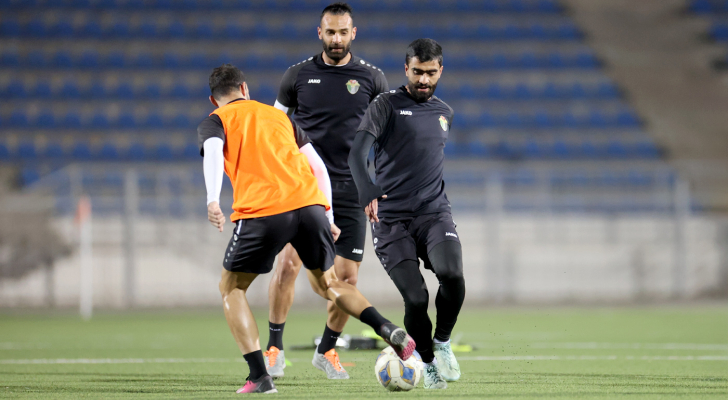 منتخب طاجيكستان يبدأ تدريباته في الأردن استعدادا للقاء النشامى