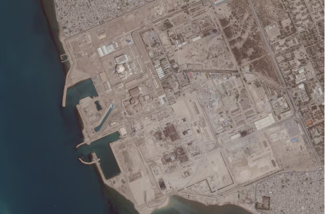 إيران: هجوم أمريكي إسرائيلي بمحيط محطة نووية 