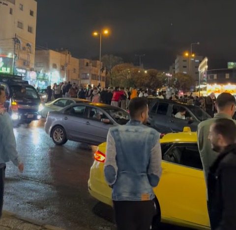 احتفالات تعم الشوارع بتأهل النشامى لنهائي كأس العرب