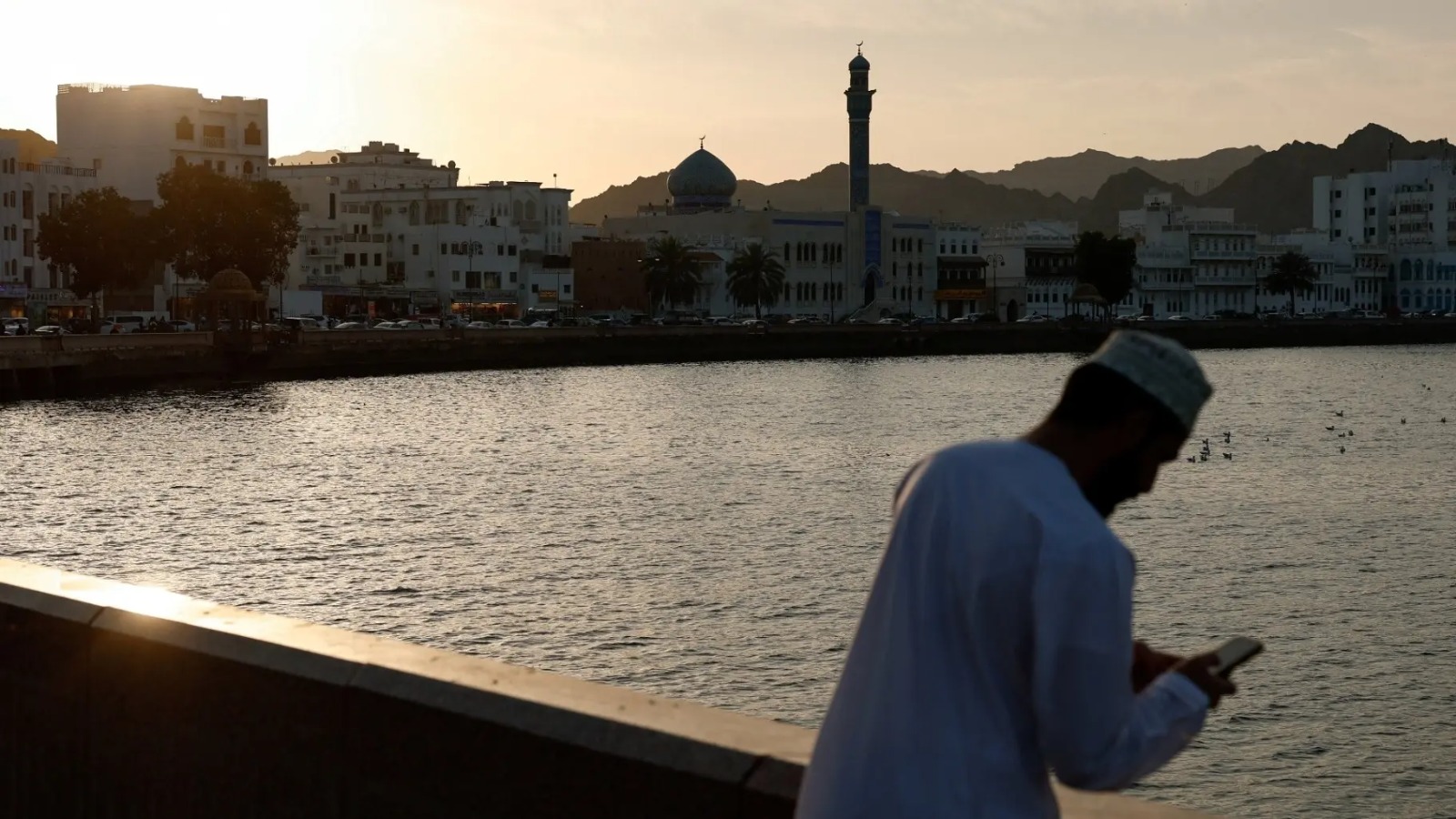 سلطنة عمان: وفاتان بسقوط مسيّرتين في ولاية صحار