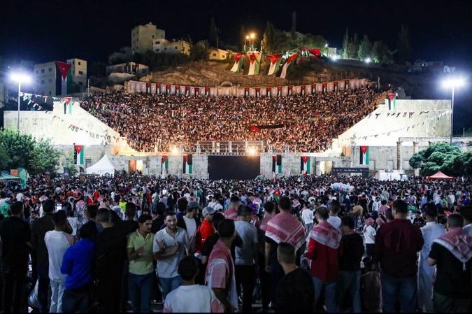 اختناق ثلاثيني جراء تدافع الجماهير في المدرج الروماني