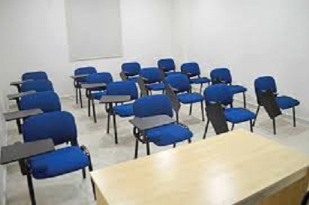 مطلوب شراء مقاعد لطلبة المدارس 